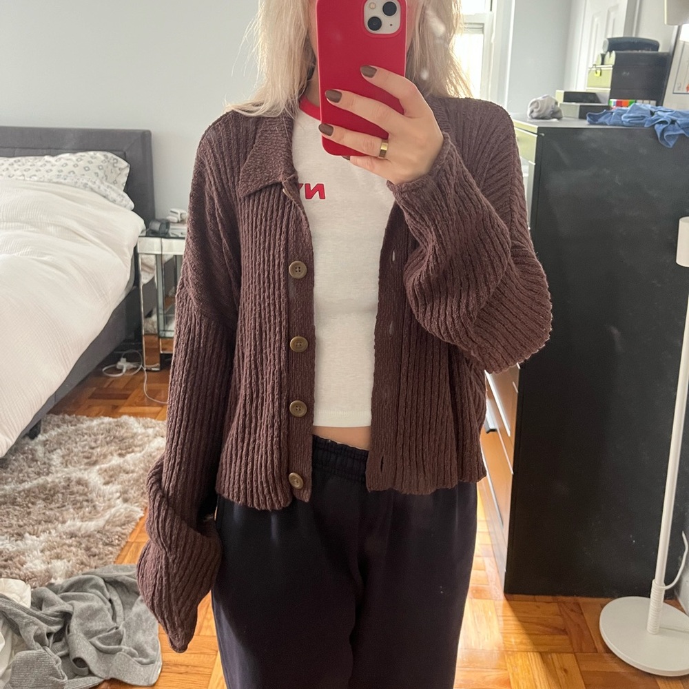 Maroon sweater